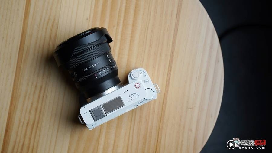 开箱｜Sony ZV-E1，全世界最轻巧的全片幅、可换镜头 Vlog 相机！ 数码科技 图1张